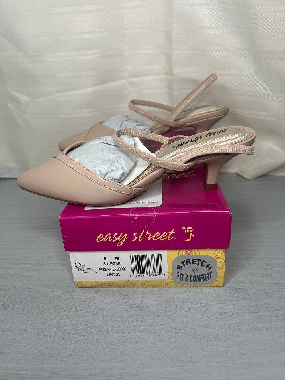 Easy Street Unna Women's Nude Patent Pointed Toe Slip-On Pump Kitten Heel 8 M